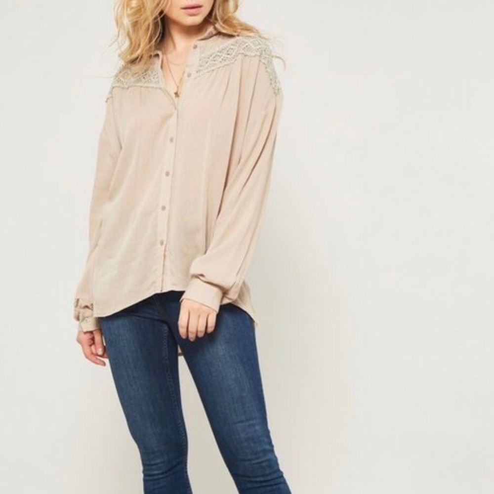 Beautiful Taupe Top - Picture 3 of 7